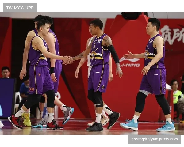 广州龙狮季后赛席位之战 外援焦尔杰维奇攻防两端输出不均衡